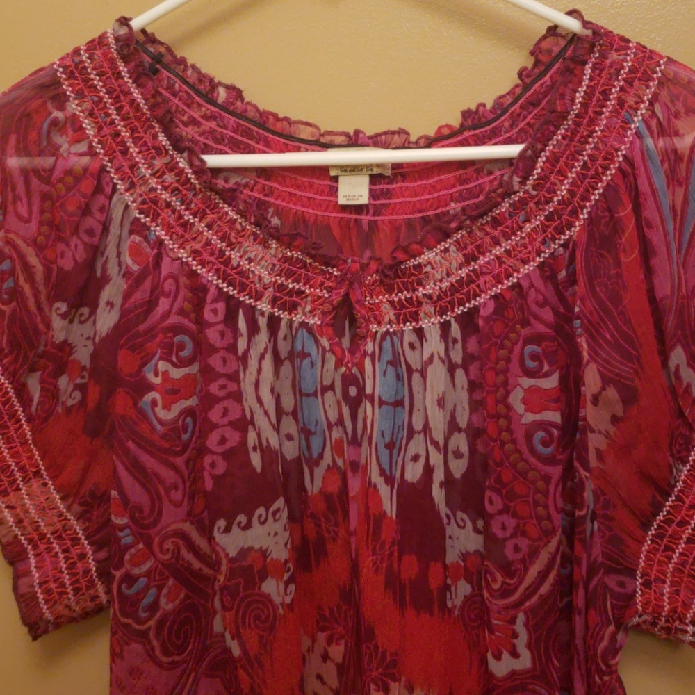 Ruby Red Blouse♡ - Picture 2 of 4